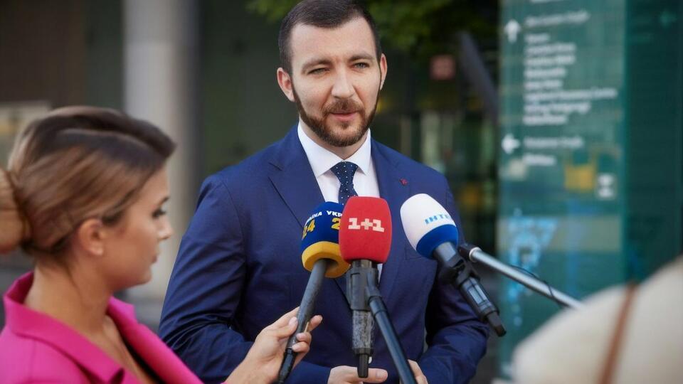 Никифоров (на фото) сказал, что Зеленский и Разумков "общаются, отношения у них нормальные"