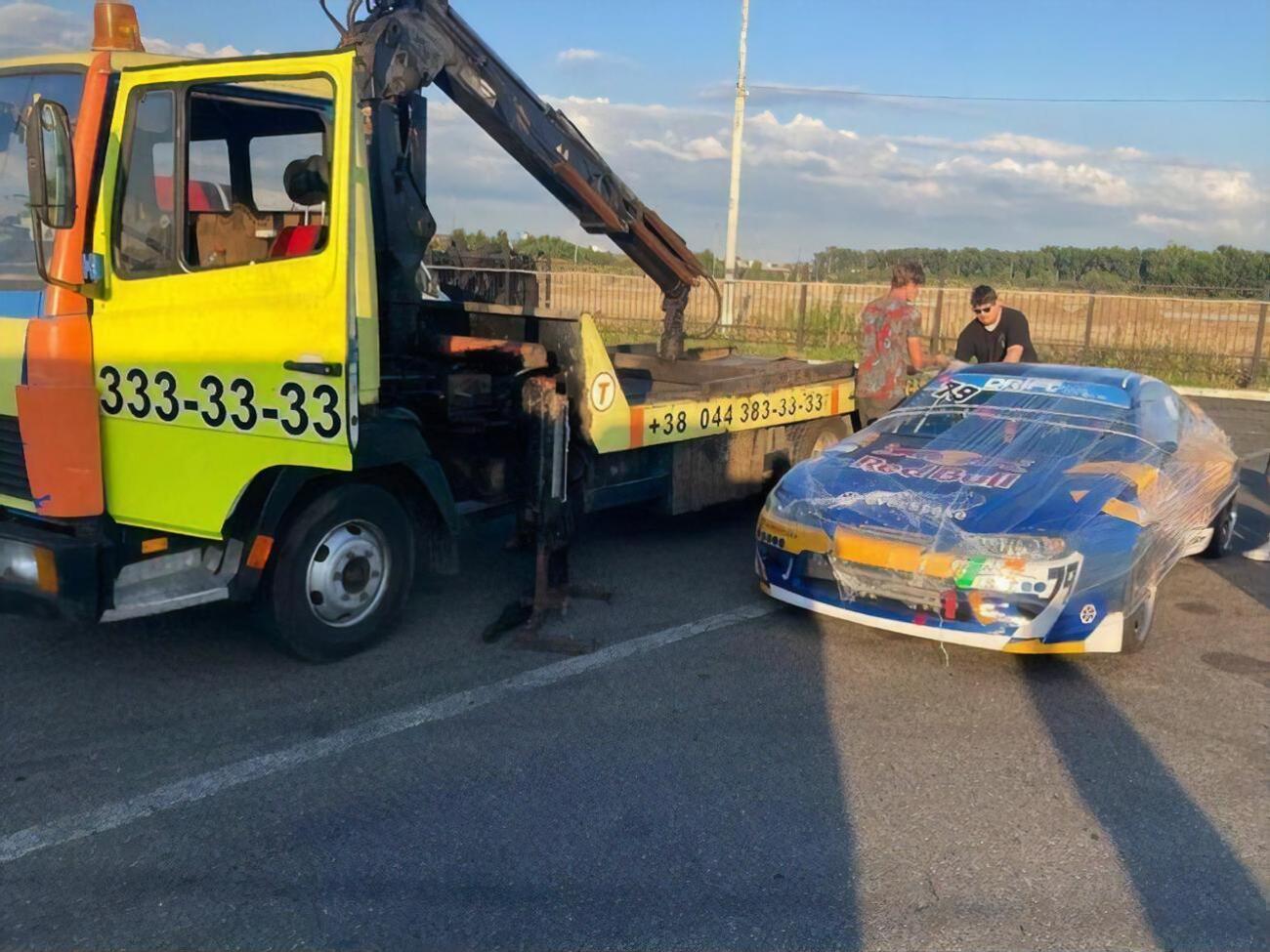 19 августа суд Киева арестовал автомобили, которые дрифтовали по Софийской площади