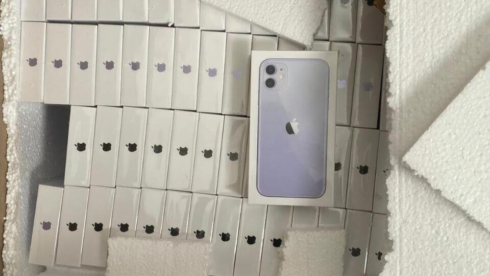 Технику Apple изъяли на склад таможни