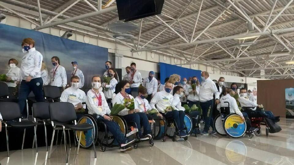 Українські спортсмени повернулися з Паралімпіади 2020 у Токіо. Фоторепортаж
