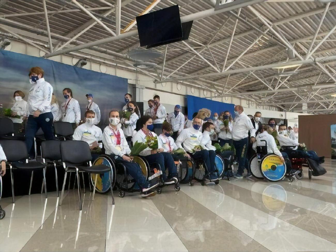 Часть украинской сборной, выступавшей на Паралимпийских играх 2020 в Токио, уже вернулась домой