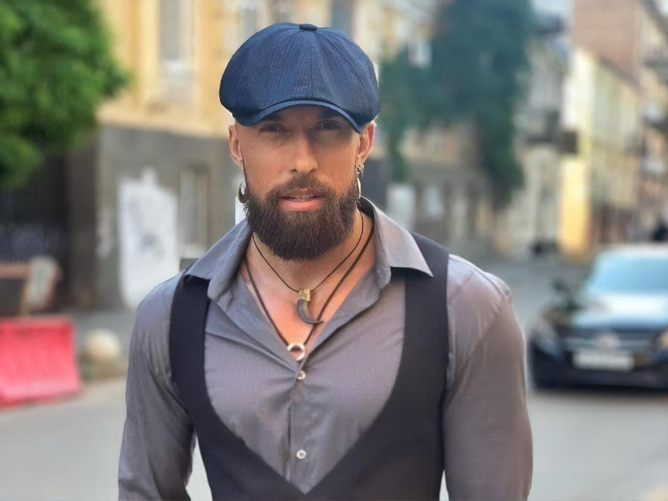 Суровцев предложил подписчикам придумать имя для ворона