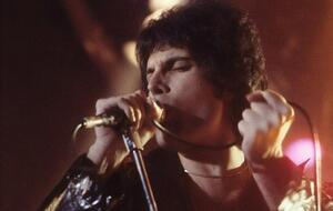 Сегодня исполнилось бы 75 лет фронтмену рок-группы Queen Фредди Меркьюри