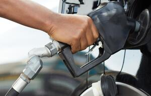 Средняя цена на бензин выросла на 40 копеек за литр