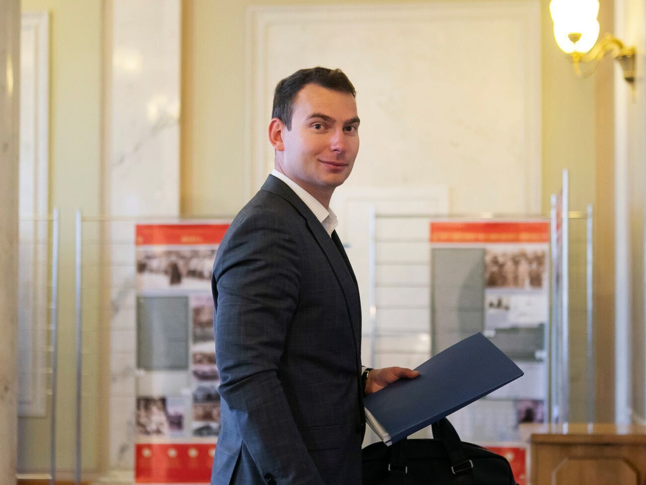 По словам Железняка, нардепы предлагают изменить орган, который будет определять физлицо олигархом