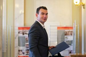 За словами Железняка, нардепи пропонують змінити орган, який визначатиме фізособу олігархом