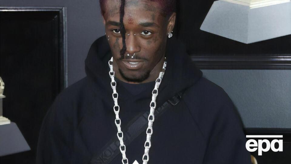 На початку лютого 2021 року Lil Uzi Vert інкрустував собі в лоб коштовність