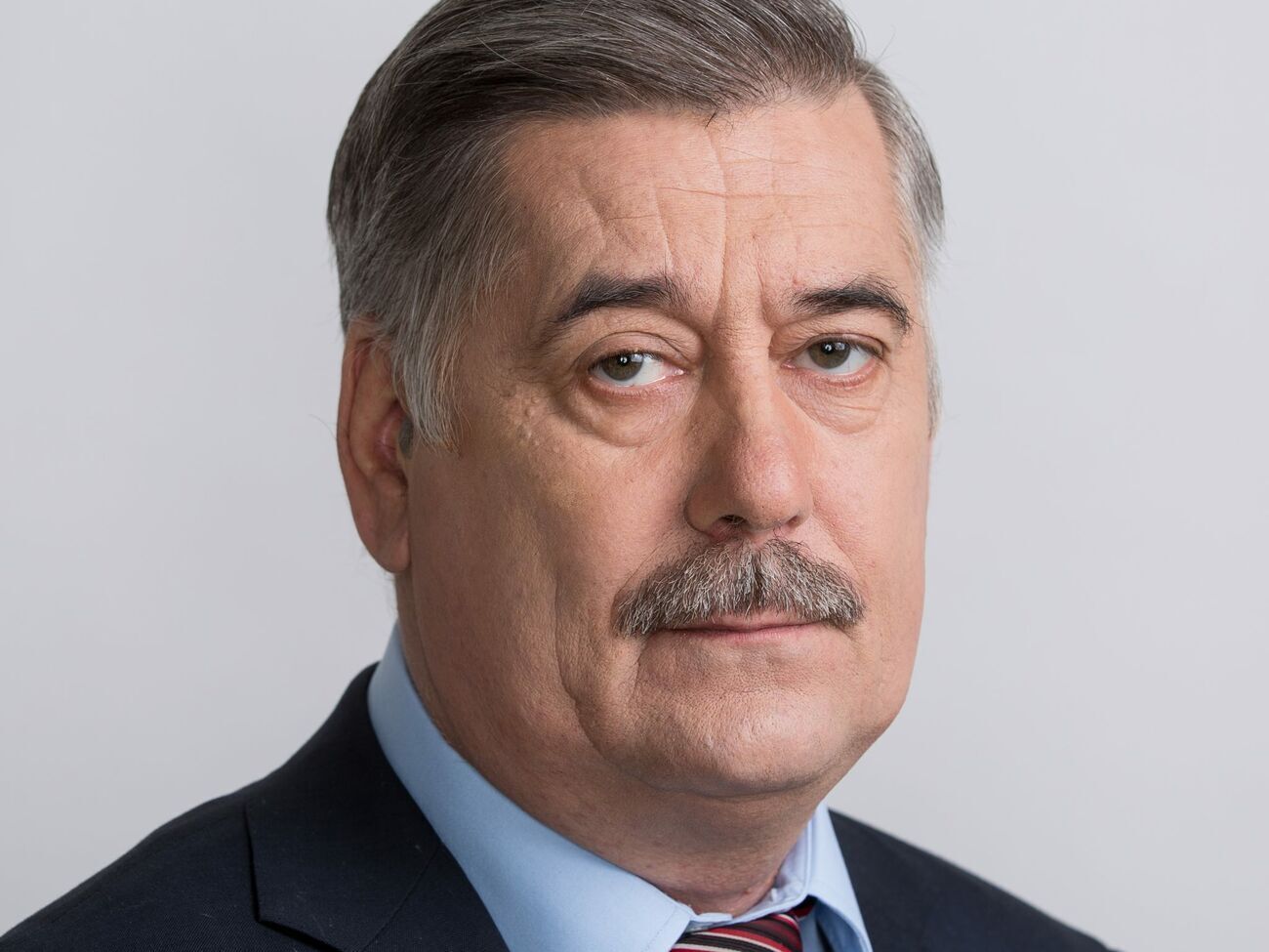 Олександр Мазурчак: Від посилення тиску і жорстокіших підходів з боку влади гроші у людей не з'являться