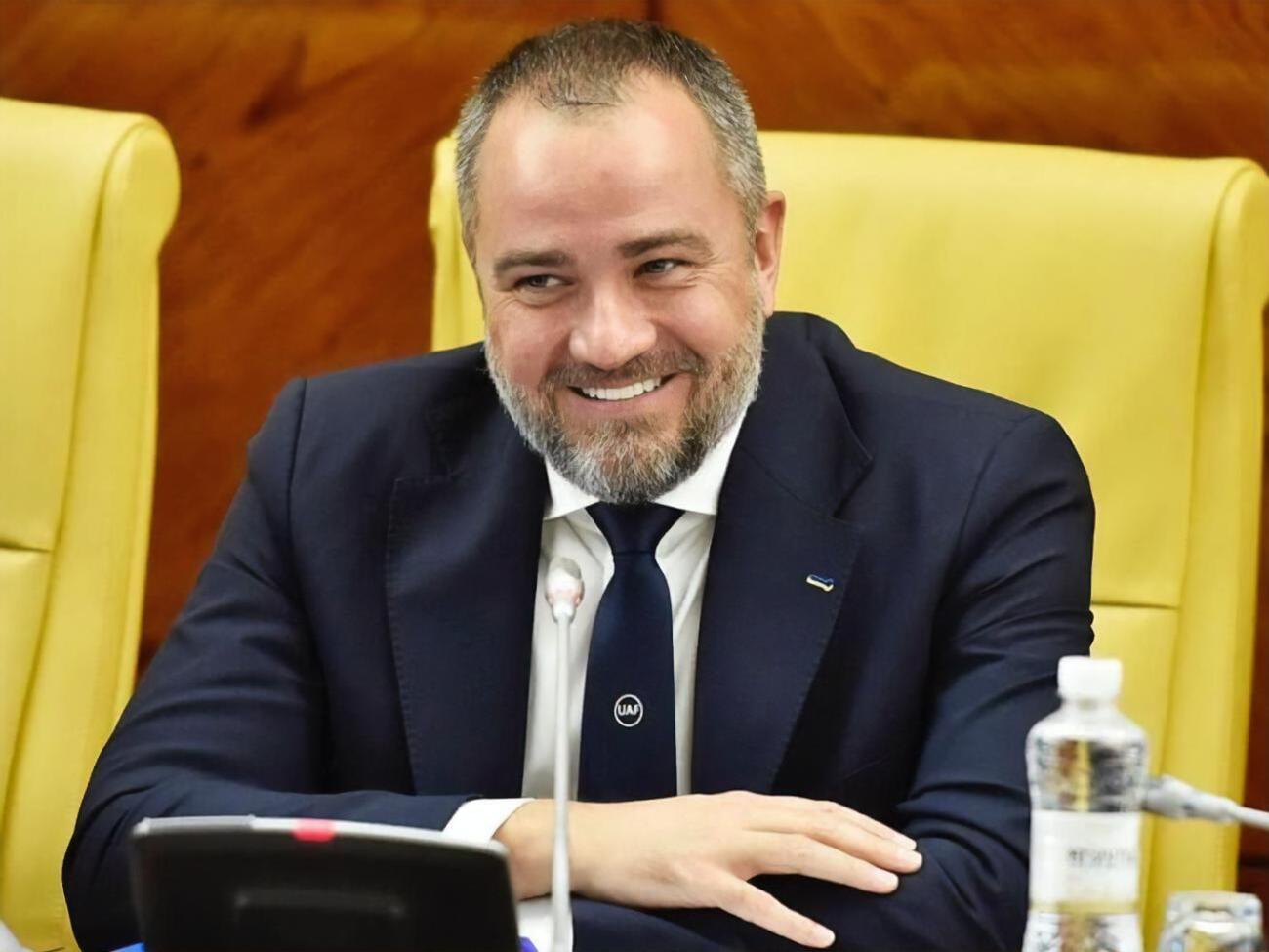 Болельщики требуют отставки Павелко