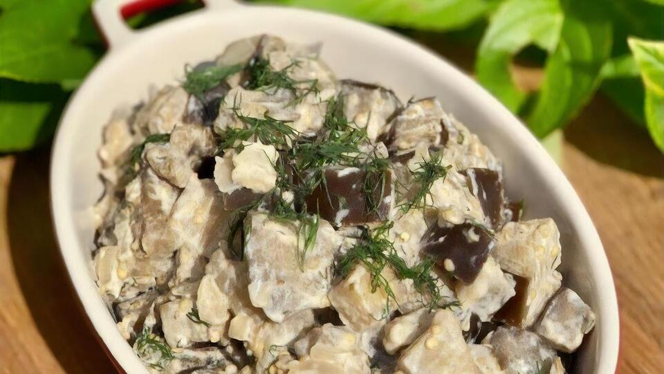 Сейчас сезон баклажанов, из которых можно сделать много простых и вкусных блюд