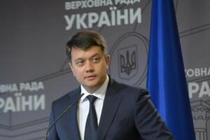 Представники ЗМІ розкритикували розпорядження Разумкова про частковий допуск журналістів у кулуари Ради
