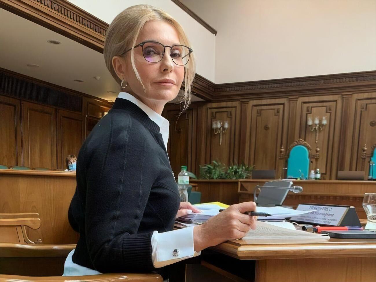 Тимошенко поддерживает фигуру, совершая пробежки