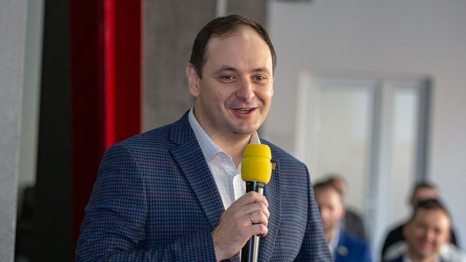 Марцінків дав доручення чиновникам уточнювати в жителів, які просять про допомогу на лікування від COVID-19, чи були вони вакциновані