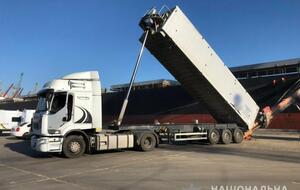 Руководители ГПЗКУ пытались вывезти зерновые культуры компании-должнику