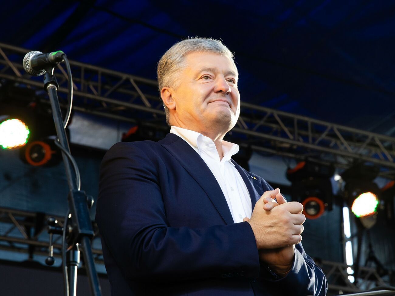 Порошенко (на фото) попросил Зеленского "не выражать поддержку Кожевниковой"