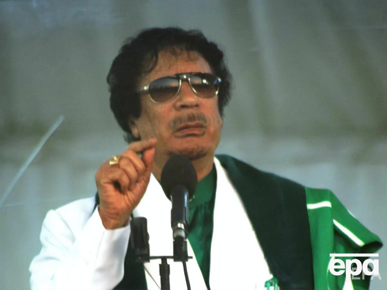 Каддафі в жовтні 2011 року потрапив у полон до повстанців, його вбили