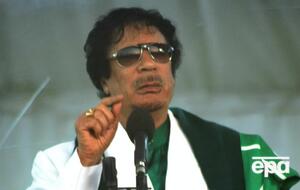 Каддафи в октябре 2011 года попал в плен к повстанцам и был убит