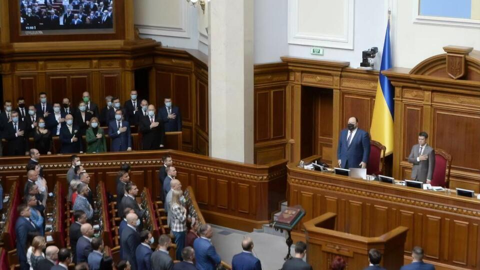 Відбулося перше засідання шостої сесії Ради IX скликання