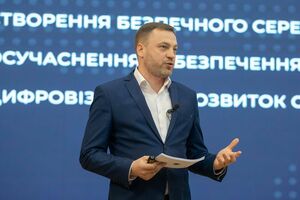 Монастирський підкреслив, що закупівля електрокарів дасть змогу зменшити витрати