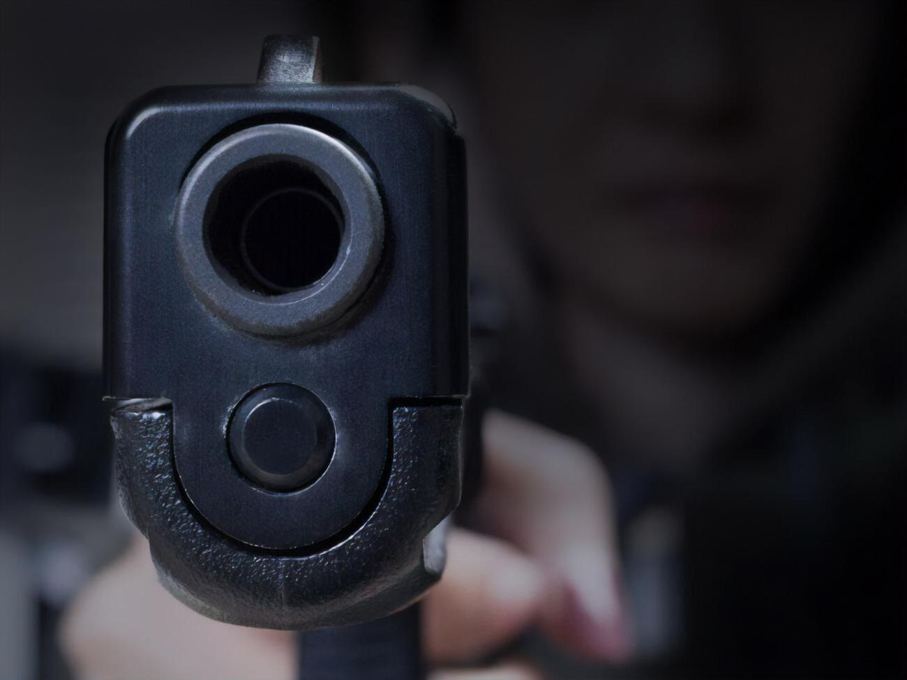 Стріляли біля супермаркету на Тверській вулиці