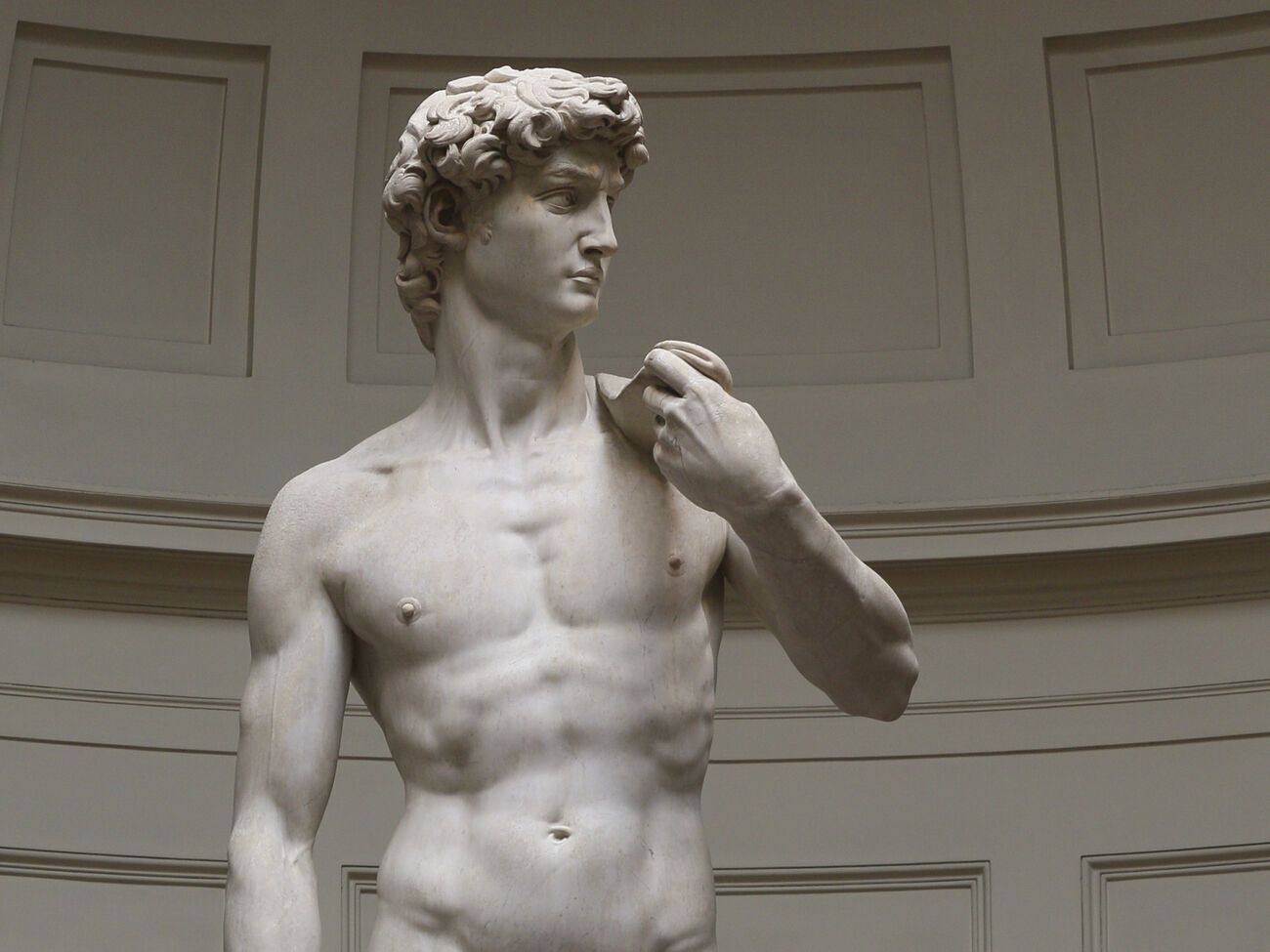 8 сентября 1504 года Микеланджело Буонарроти завершил работу над своей пятиметровой мраморной скульптурой "Давид" и показал ее публике