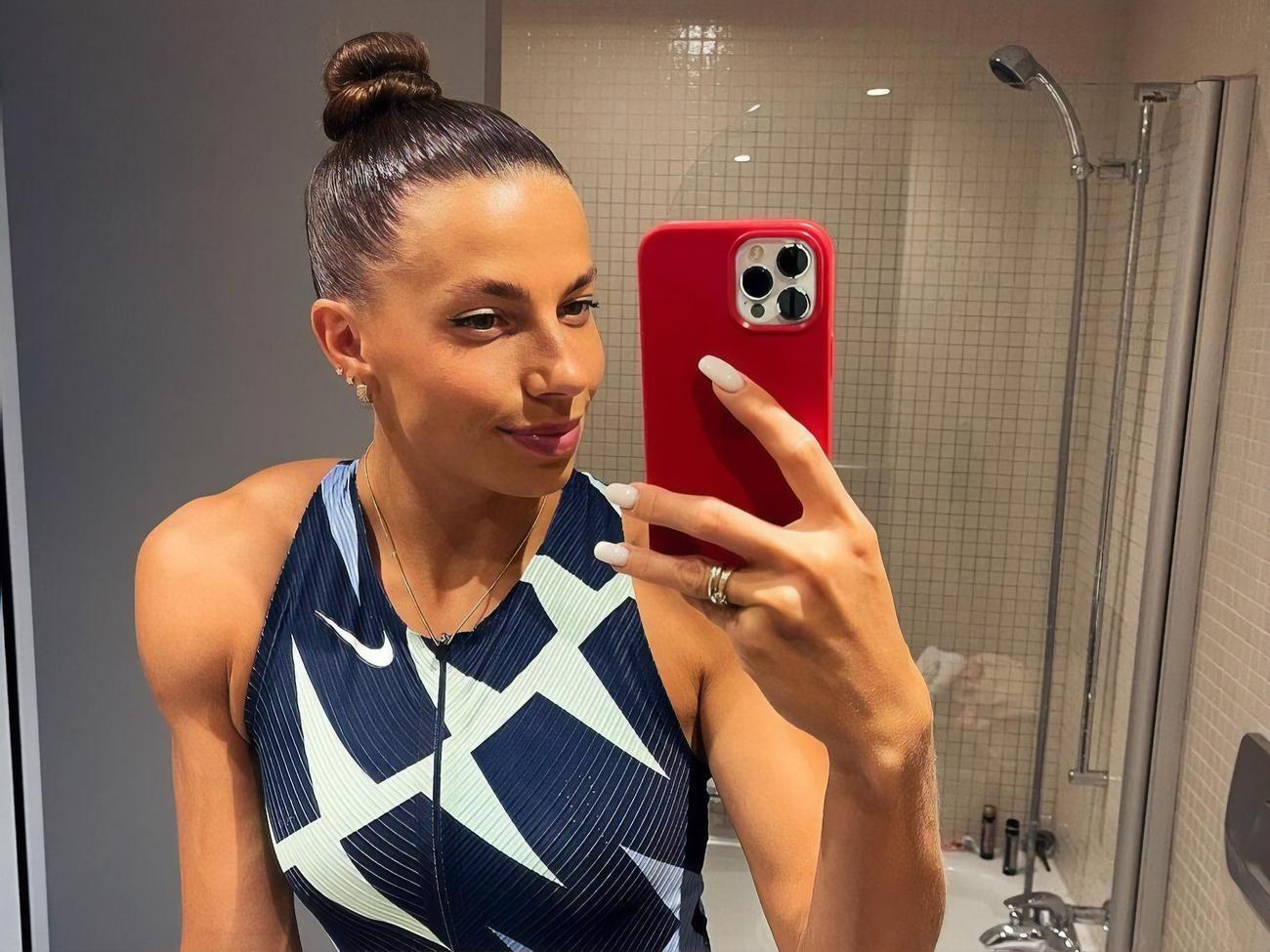 "Будет жарко и ярко", &ndash; подписала снимок, который выставила перед очередными соревнованиями, Марина Бех-Романчук