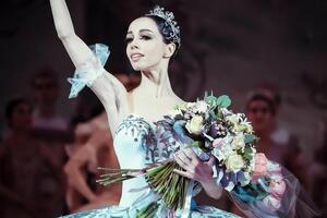 Найбільший гонорар Кухар за виступ становив $10 тис.