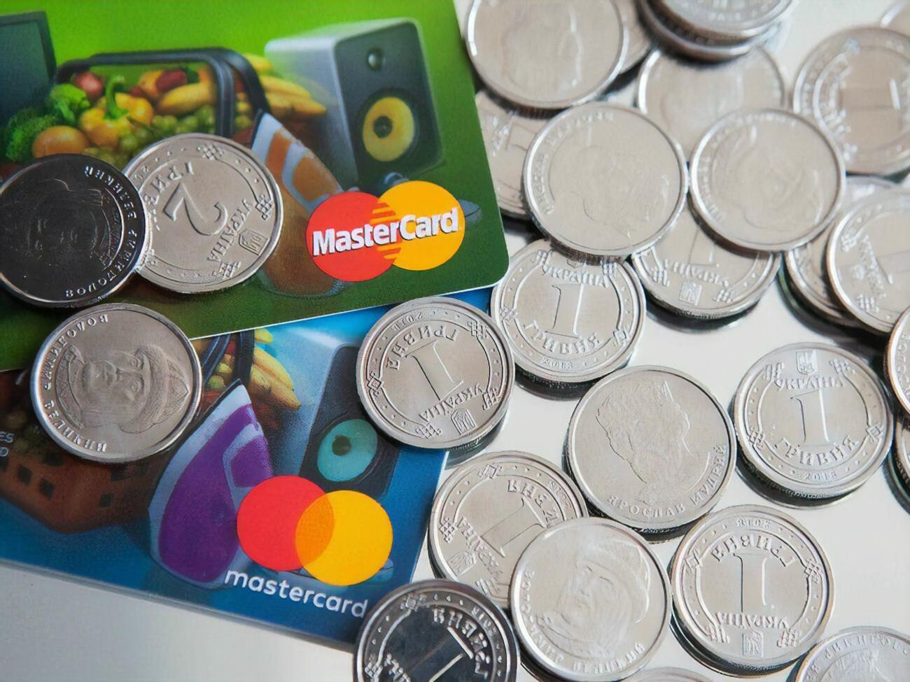 Авторы законопроекта отметили, что гражданам неудобно переводить сумму до 4 999 грн