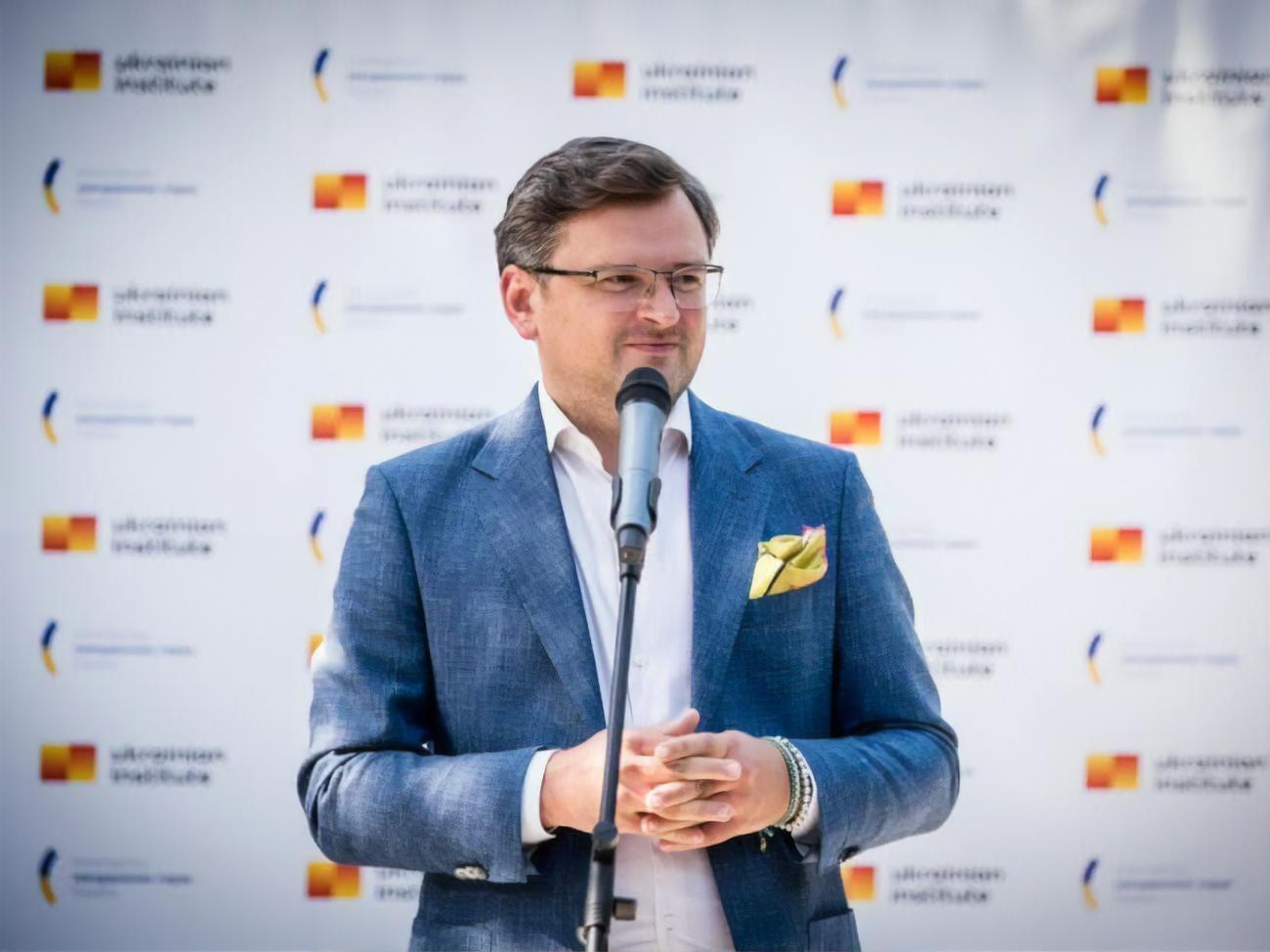 Кулеба обещал, что число открытых для украинцев стран продолжит расти