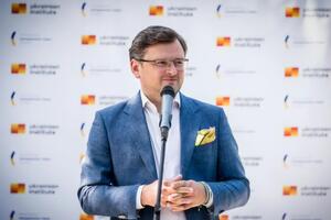 Кулеба обещал, что число открытых для украинцев стран продолжит расти