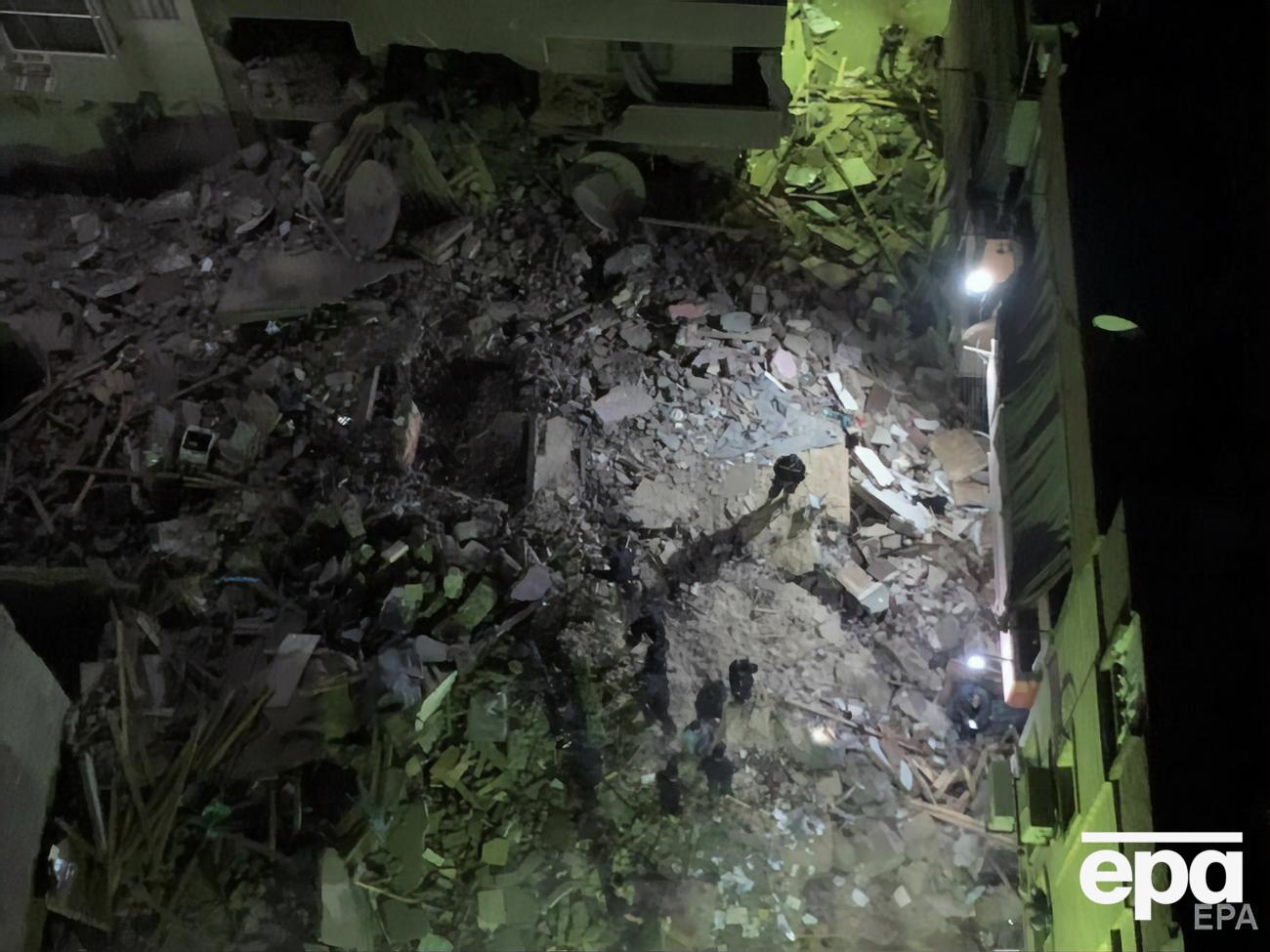 Из дома выселились не все