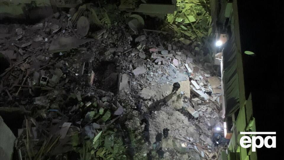 Из дома выселились не все