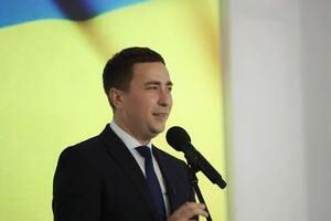Лещенко: В этом месяце обнародуем списки граждан Украины, которые воспользовались правом бесплатной приватизации более одного раза