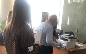 Обыски проходят в КГГА и на коммунальном предприятии