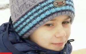 10-летний Артем и его отец потерялись в лесу в морозную и ветреную погоду, их нашли на расстоянии 4 км от дороги