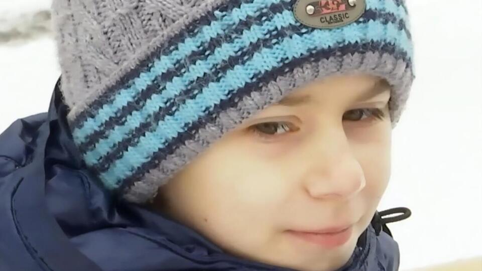 10-річний Артем та його батько загубилися у лісі за морозної та вітряної погоди, їх знайшли на відстані 4 км від дороги