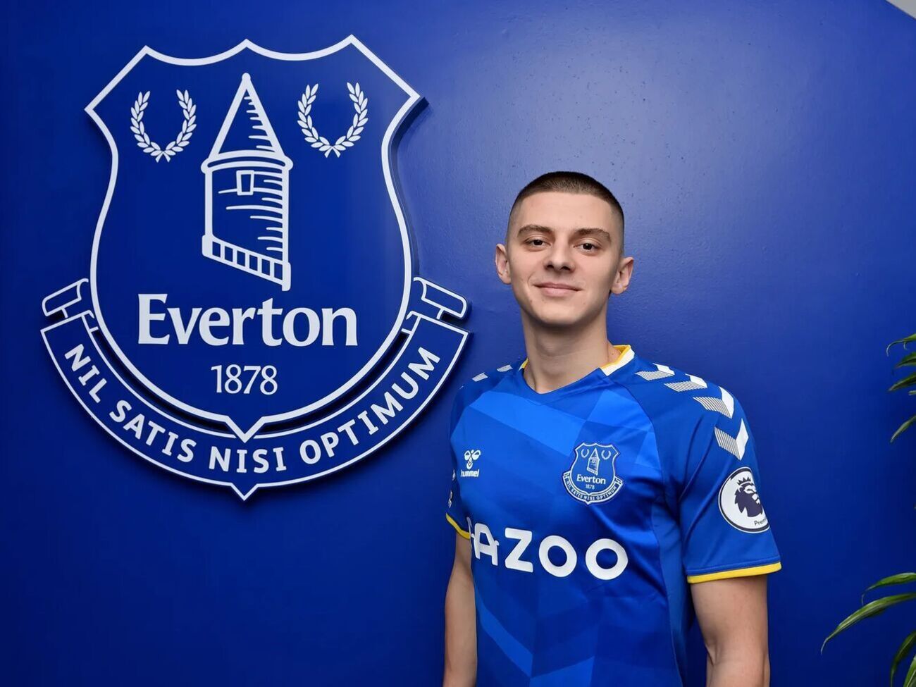 Миколенко провел за "Динамо" 132 матча, а ближайшие 4,5 года будет играть в "Эвертоне"