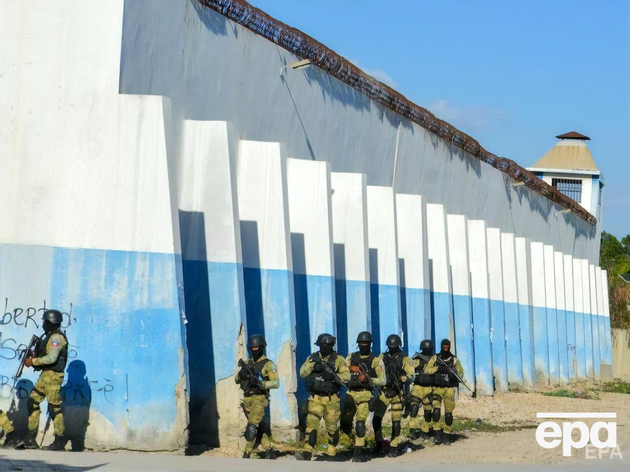 Из тюрьмы Круа-де-Букетс уже были попытки побега