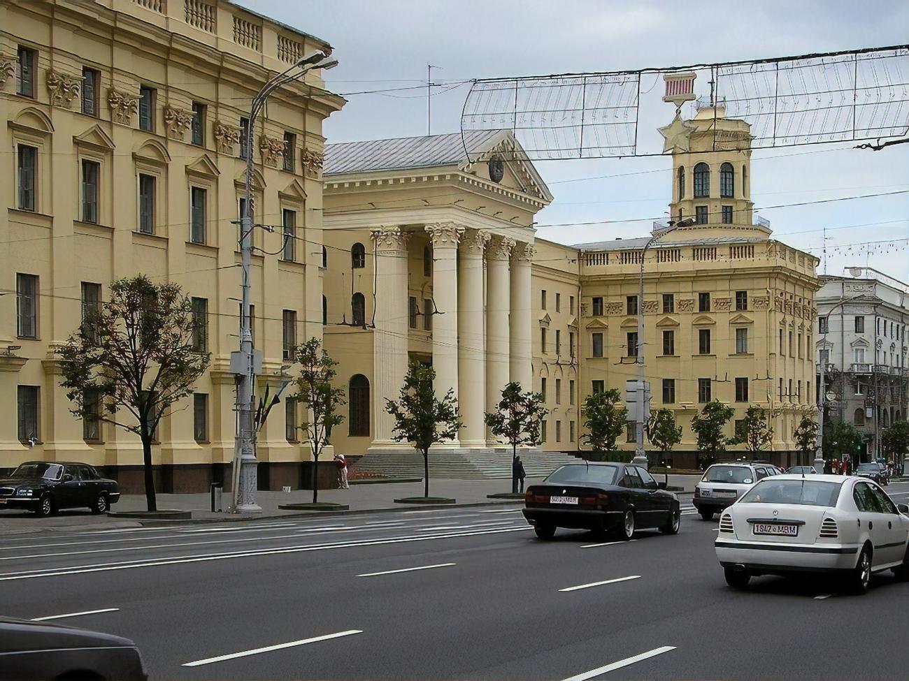 За коментарі про загибель співробітника КДБ у Білорусі затримали майже 200 людей