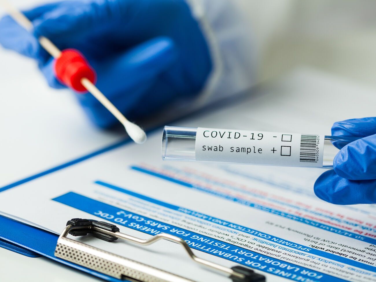 Інкубаційний період "Омікрону" на два дні коротший, ніж в оригінального вірусу