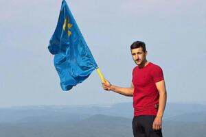 Азіз Ахтемов розповів про вогкість у камері