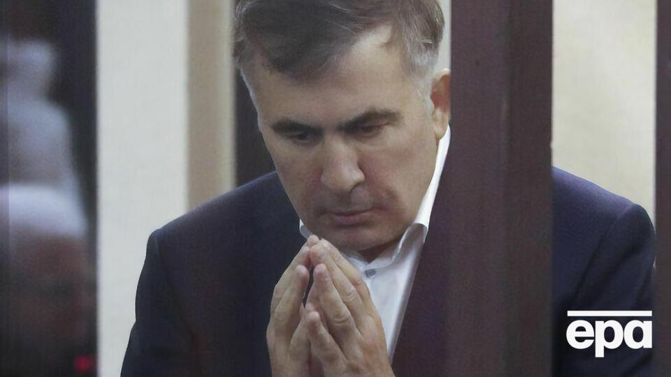 У Саакашвілі проблеми зі сном, головний біль, тремор, набряклість рук та ніг, розповіла його мати