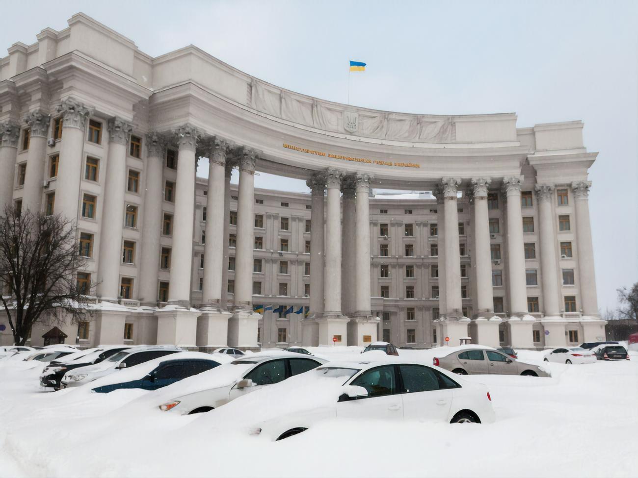 МЗС: Українське посольство домовилося з казахстанською залізницею щодо можливості придбання групових квитків для громадян України