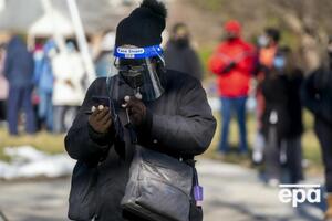 В США растет количество больных COVID-19 на фоне распространения штамма коронавируса "Омикрон"