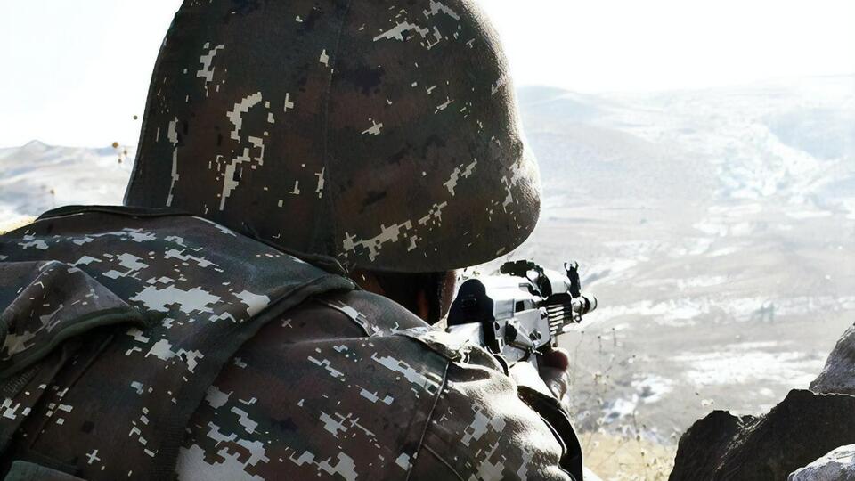 Армения и Азербайджан обвинили друг друга в возобновлении обстрелов