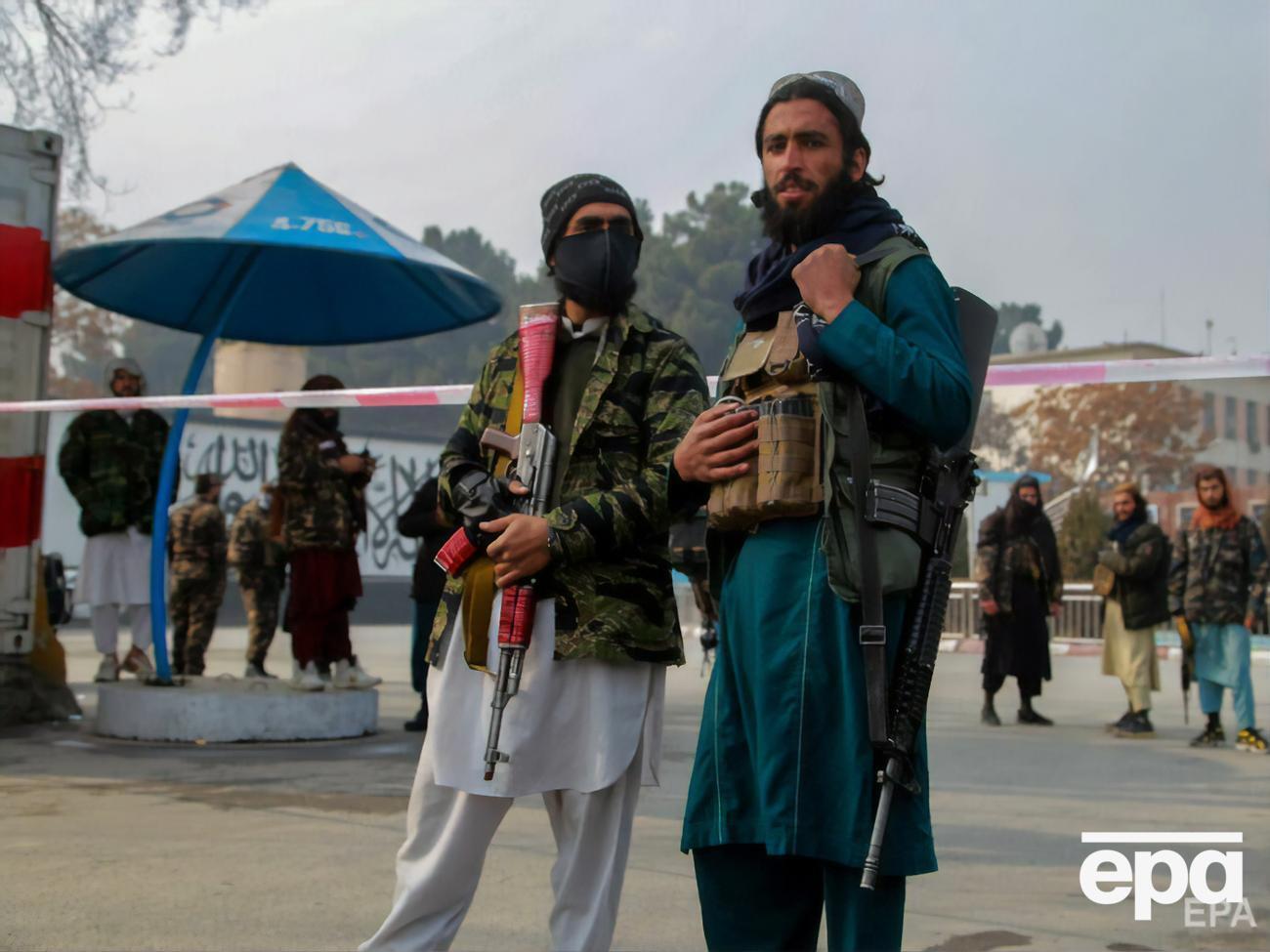 Талибы утверждают, что большая часть афганских военных самолетов находится в других странах