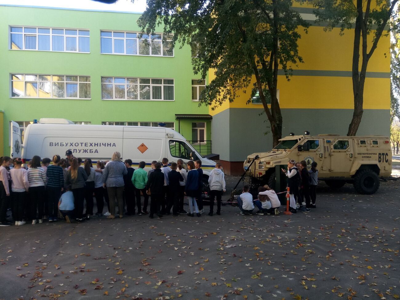 Школы якобы заминировали в Черкассах, Днепре и Львове