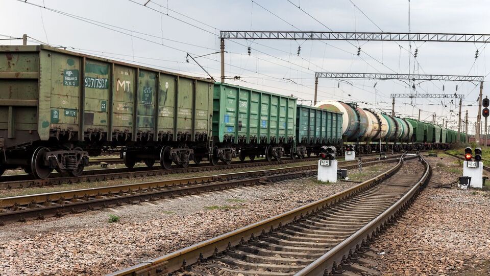 Дохід "Укрзалізниці" від вантажних перевезень минулого року зріс до 72,3 млрд грн