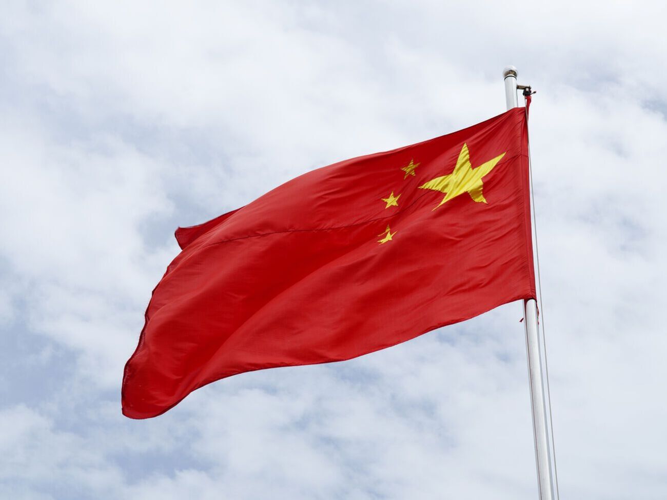 КНР находится на пороге долгового кризиса из-за больших задолженностей китайских компаний