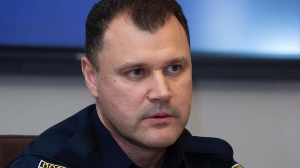 Клименко: Я теж був старшим лейтенантом, був час, коли не отримував зарплати по пів року